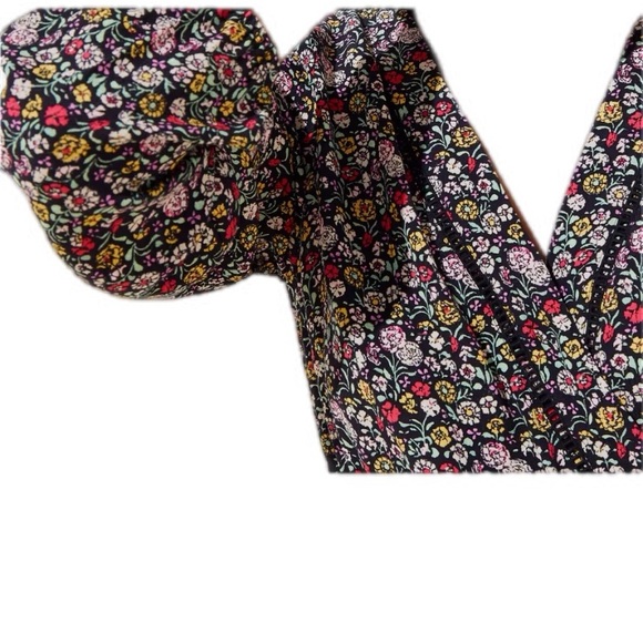 LOFT Multicolor Floral Garden Faux Wrap Ladderback accent Romper Pockets - Picture 7 of 11